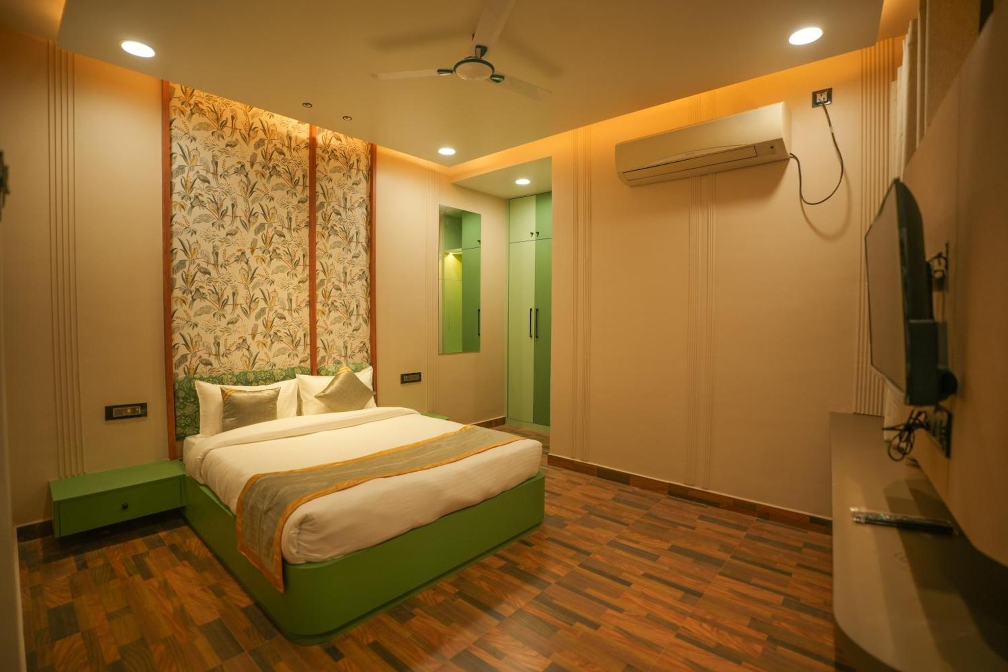 Dashrath Inn Near Ramjanmbhoomi Ayodhya Екстер'єр фото